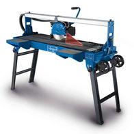 Der Fliesenschneider FS3600 von Scheppach mit klappbarem Untergestell, Zuschnittlaser und einer Schneidgröße von 920x36mm. 230V 900W.