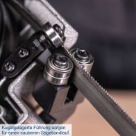 Kugellagergestützte Führung für präzisen Sägebandlauf in der Metallbandsäge