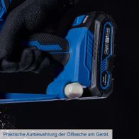 Ölflasche am Gerät befestigt, praktische Lagerung für schnellen Zugang