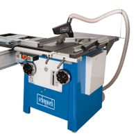 Tischkreissäge Precisa 6.0 von Scheppach, seitliche Ansicht. Die Säge ist mit einem Staubabsaugungsschlauch verbunden.