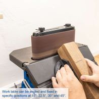 The work table of the Oscillating Belt & Spindle Sander OSM600 can be fixed at specific angles: 15°, 22.5°, 30° and 45°.
