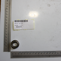 Kugellagerteil (Teil 2-59) mit Beschriftung und Barcode, Maßstab zur Orientierung