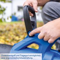 Ergonomischer Ergänzungsgriff und Trageschnalle für bessere Arbeitshaltung beim Akku-Laubsauger/-bläser
