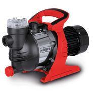 Gartenpumpe GP1400JET Scheppach, Ansicht von vorne. Die Pumpe hat einen roten Griff und einen schwarzen Motor.