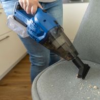 Scheppach-Werkzeug mit ergonomischem Griff und Stabilisierungsfunktion für präzises Arbeiten