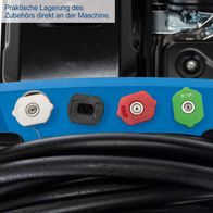 Praktische Lagerung von Zubehör direkt an der Hochdruckreinigungsmaschine mit verschiedenen Düsenansätzen