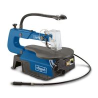 Die Dekupiersäge DECO-FLEX von Scheppach bietet eine Schnittiefe von 50mm und arbeitet mit 125W bei 230-240V und 50Hz. Sie verfügt über eine flexible Beleuchtung und einen transparenten Schutzschild für präzises Arbeiten.