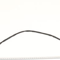 Ein/Aus-Schalter mit Kabel und Stecker, von oben fotografiert.