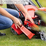 Der Seitenauswurf lässt sich bei Bedarf leicht montieren bzw. demontieren. Der Rasenmäher MS225-56E von Scheppach verfügt über einen einfachen Wechsel zwischen Seitenauswurf und Fangkorb.