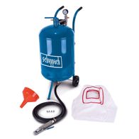 Das mobile Sandstrahlgerät SBT-80 von Scheppach umfasst einen Schlauch mit Düse, einen Filterbeutel und ein Druckregler. Es ist ideal für DIY-Projekte.