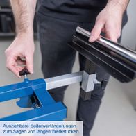 Ausziehbare Seitenverlängerungen für das Sägen langer Werkstücke auf dem Untergestell für Kappensäge