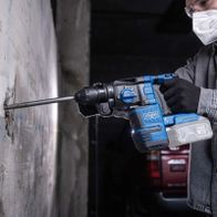 Scheppach Akku-Bohrhammer mit SDS-Plus-Bohrkopf, Akku und Display für Schlagkraftanzeige