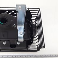 Auspuff mit Schutzgitter, Ansicht von vorne.