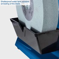 The Scheppach TIGER 2500 wet grinding system features a shatterproof water tank that prevents annealing of the grinding stone.