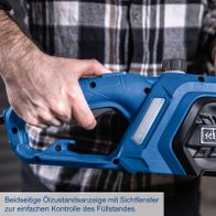 Bild zeigt bidirektive Ölstandsanzeige mit Sichtfenstern für einfachen Öllevel-Check der Elektro-Kettensäge ECS1600