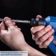 Der Akku-Bohrhammer C-RHD130-X von Scheppach verfügt über einen werkzeuglosen Bohrer-Wechsel dank SDS-Plus-Bohrfutter.