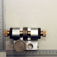 Scheppach Sägebandführung mit Messskala und Halterung für präzise Führung