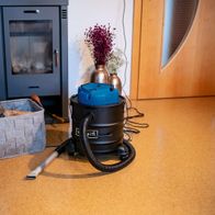 Scheppach-Ashvacuum (AVC20) mit Beutel für Asche und Holzreste sowie Staubsaugerbeutel und Schlauch