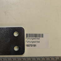 Führungswinkel 6x58.5x95 von Scheppach, gezeigt von der Seite mit Maßeinheit zum Größenvergleich.