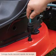 Easy connection for washing. The Scheppach petrol ride-on lawnmower MR225-61 features an easy and quick connection for washing, making cleaning more convenient.