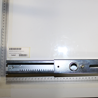 Verstelleinrichtung kpl. von Scheppach, gezeigt von der Seite mit einem Lineal zur Größenveranschaulichung.