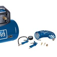 Scheppach Kompressor HC06 mit Zubehör. Gezeigt von der Frontseite.