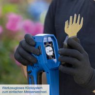 Klick-System für schnellen Wechsel der Messer bei Scheppach-Gras- und Strauchschere