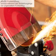 Großer Funkenschutz schützt während des Schleifvorgangs vor ungewolltem Funkenflug. Robustes Gehäuse und kompakte Bauweise.