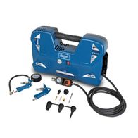 Der Scheppach Kompressor Aircase mit 8 bar Druck, 2L Tank, 180L/min Ansaugleistung, ölfrei und tragbar. Inkl. 12-teiligem Zubehörset.