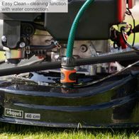 The Scheppach petrol lawnmower MS161-46 features an easy clean function with water connection. It has a 46cm cutting width, self-propelled drive, mulching function, and a 55L collection bag.