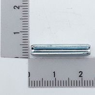 Spannhülse 4x22 von Scheppach, gezeigt von der Seite neben einem Lineal zur Größenveranschaulichung.