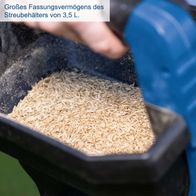 Der Akku-Handstreuer C-GSP800-X von Scheppach hat ein Fassungsvermögen von 3,5 Litern. Die Streubreite beträgt 5 Meter und die Flächenleistung 800 Quadratmeter.