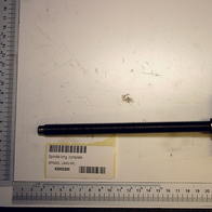 Klub Mace, Waffe