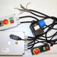 Elektrosteuerung mit Schaltknöpfen, Motorsteuerung und Kabelverbindung für Scheppach