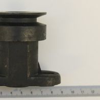 Messeraufnahme Passfeder angegossen, Ansicht von vorne, auf weißem Hintergrund.