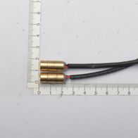 Scheppach-Lasereinheit LMM650P02 mit zwei Stücken, 3V DC, 650nm. Die Lasereinheit wird von der Seite gezeigt.