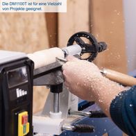Scheppach-Drechselmaschine DM1100T mit Textangabe zur Vielseitigkeit für verschiedene Projekte