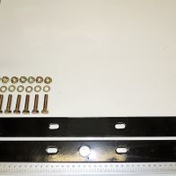 Befestigungsblech mit Bohrungen für Befestigungselemente, Teil eines Sets