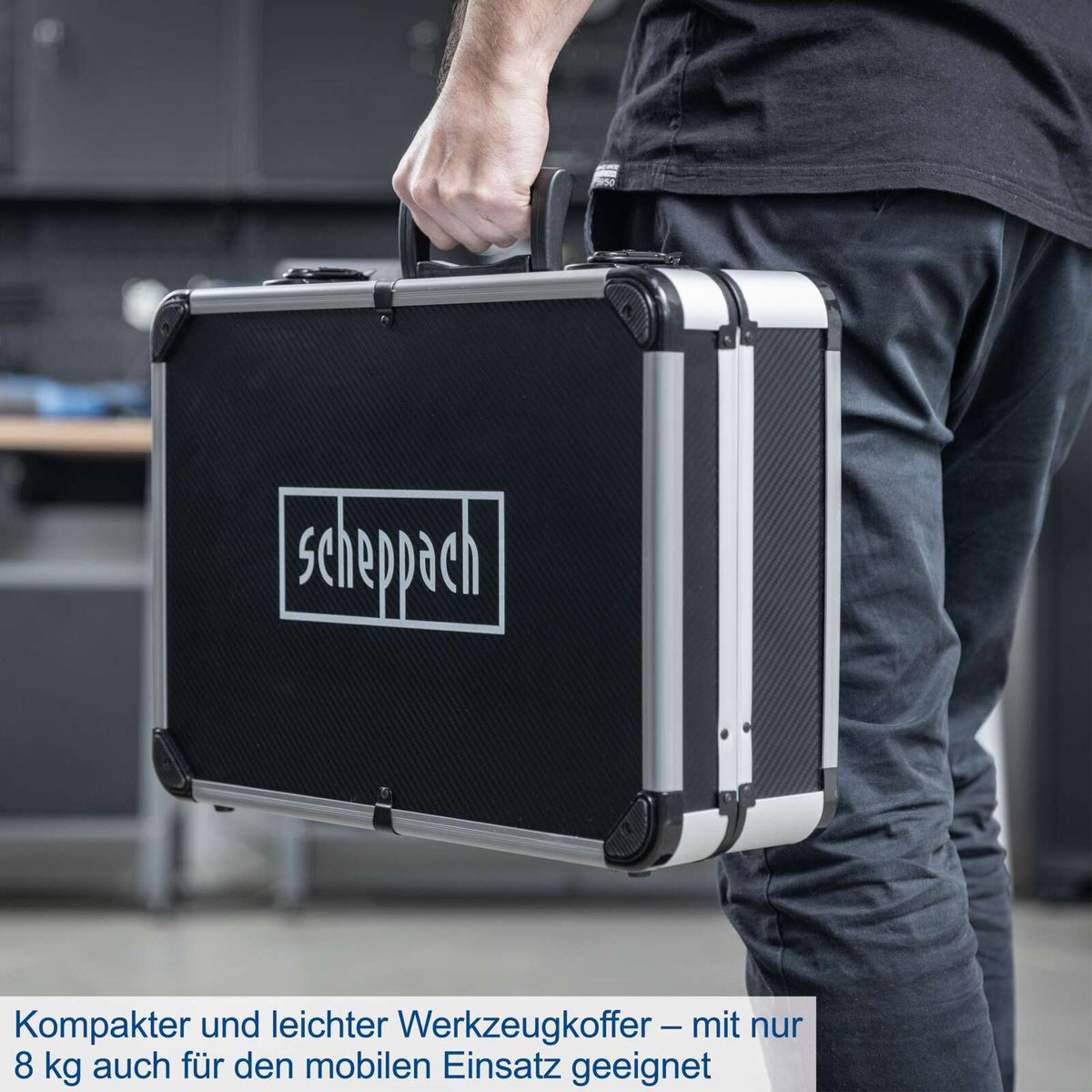 Portable Werkzeugkoffer von Scheppach mit kompaktem Design und nur 8 kg Gewicht für mobilen Einsatz
