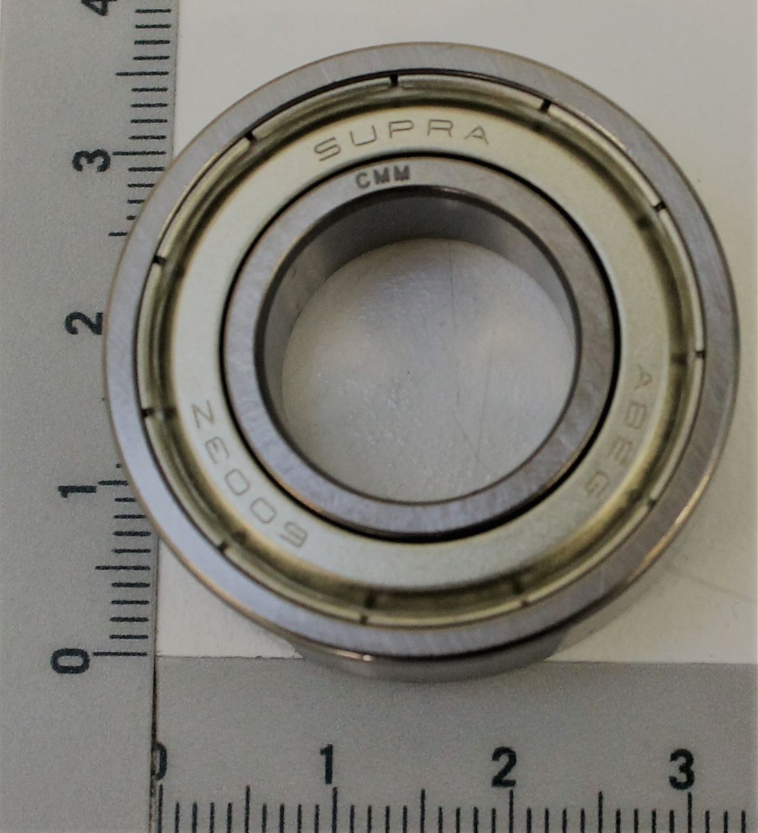Rillenkugellager (Scheppach) mit Markierung 'SUPPRA CMM' und '2Z'