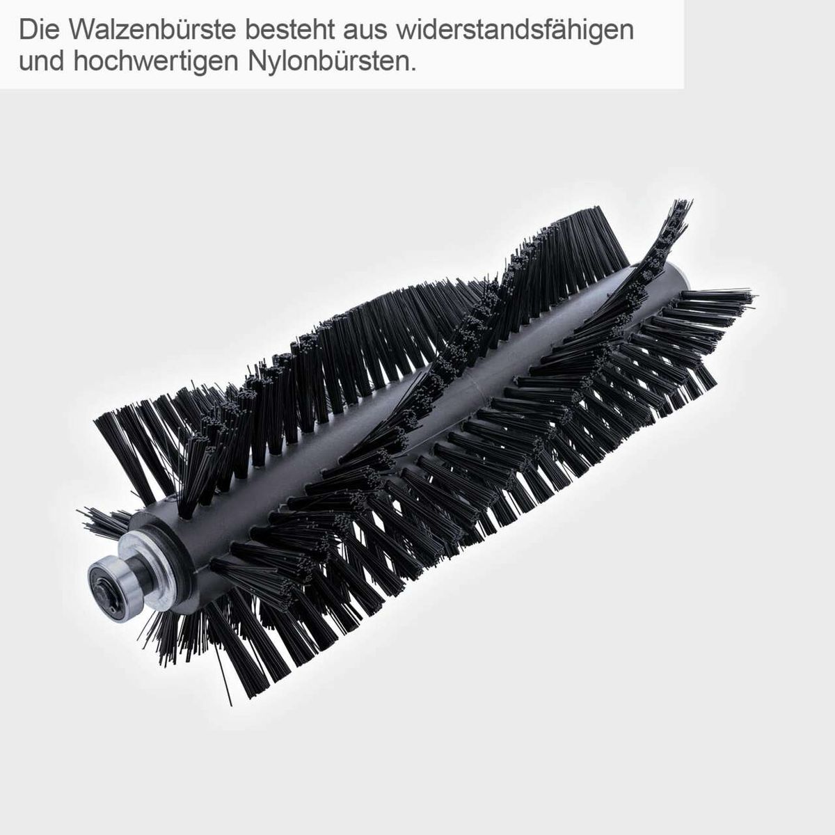 Die Walzenbürste der Elektro Kehrmaschine ELS1800 Scheppach besteht aus widerstandsfähigen und hochwertigen Nylonbürsten. Sie sorgt für effektives Kehren und ist langlebig.