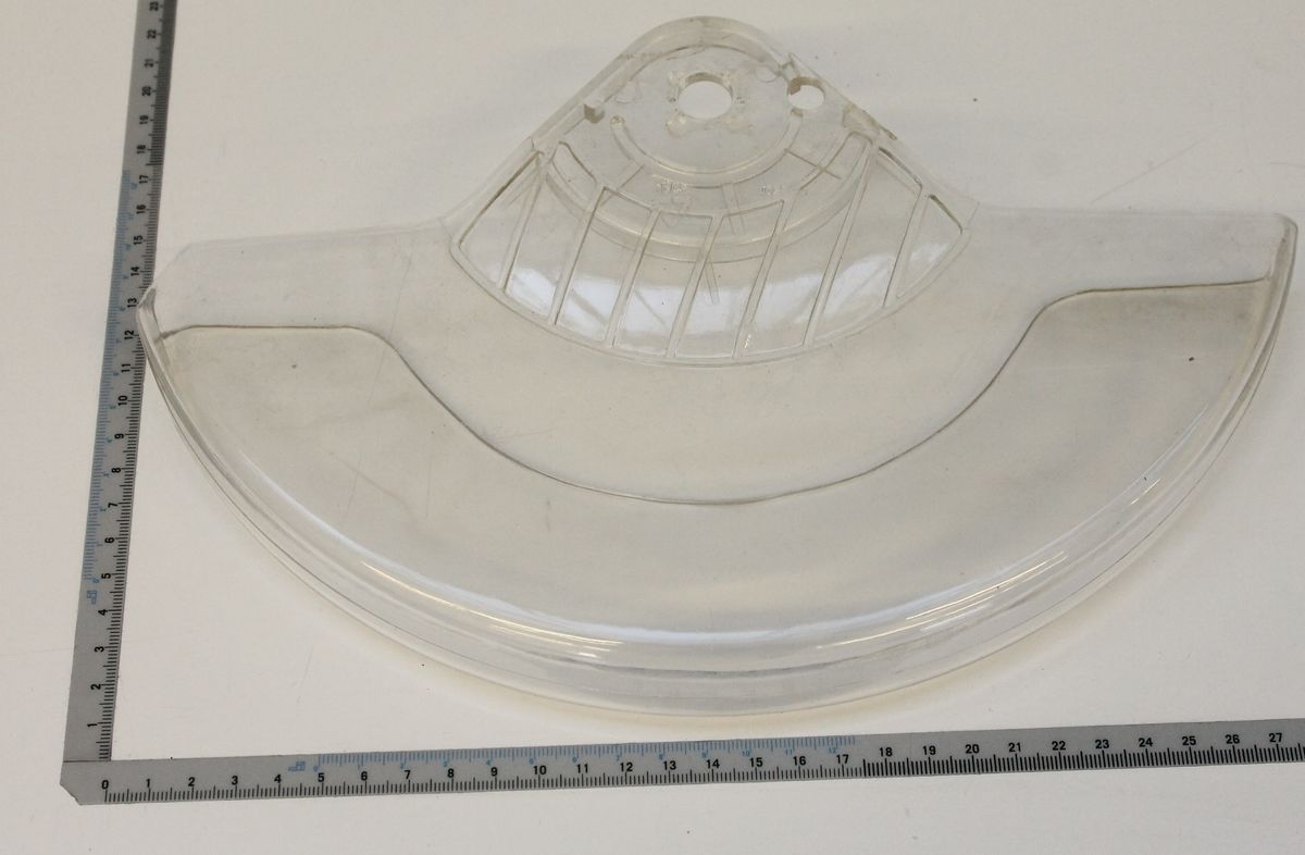 Scheppach-Sägeblattschutzteil mit integriertem Schutzring und Halterung für Werkzeug