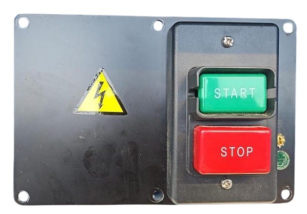 Scheppach Ein-Aus-Schalter mit Warnsymbol und Start-/Stopp-Tasten