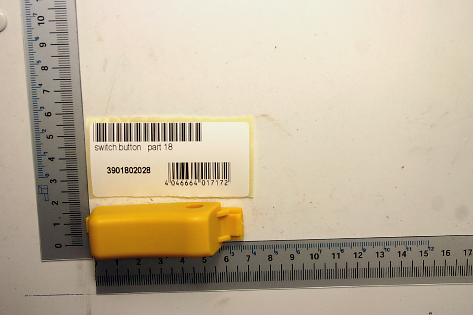 Scheppach-Schaltknopf (Teil 18) mit Barcode und Beschriftung