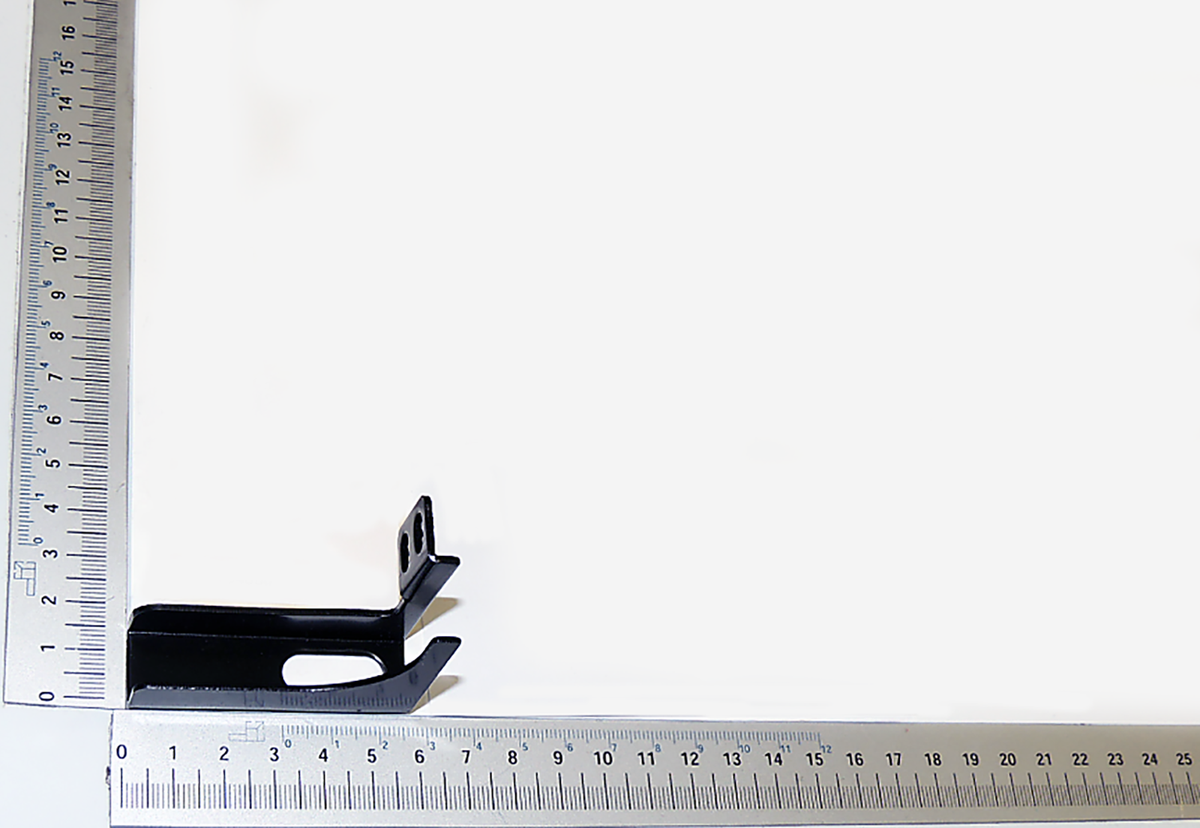 Ein Schutzblech von Scheppach, gezeigt von der Seite.