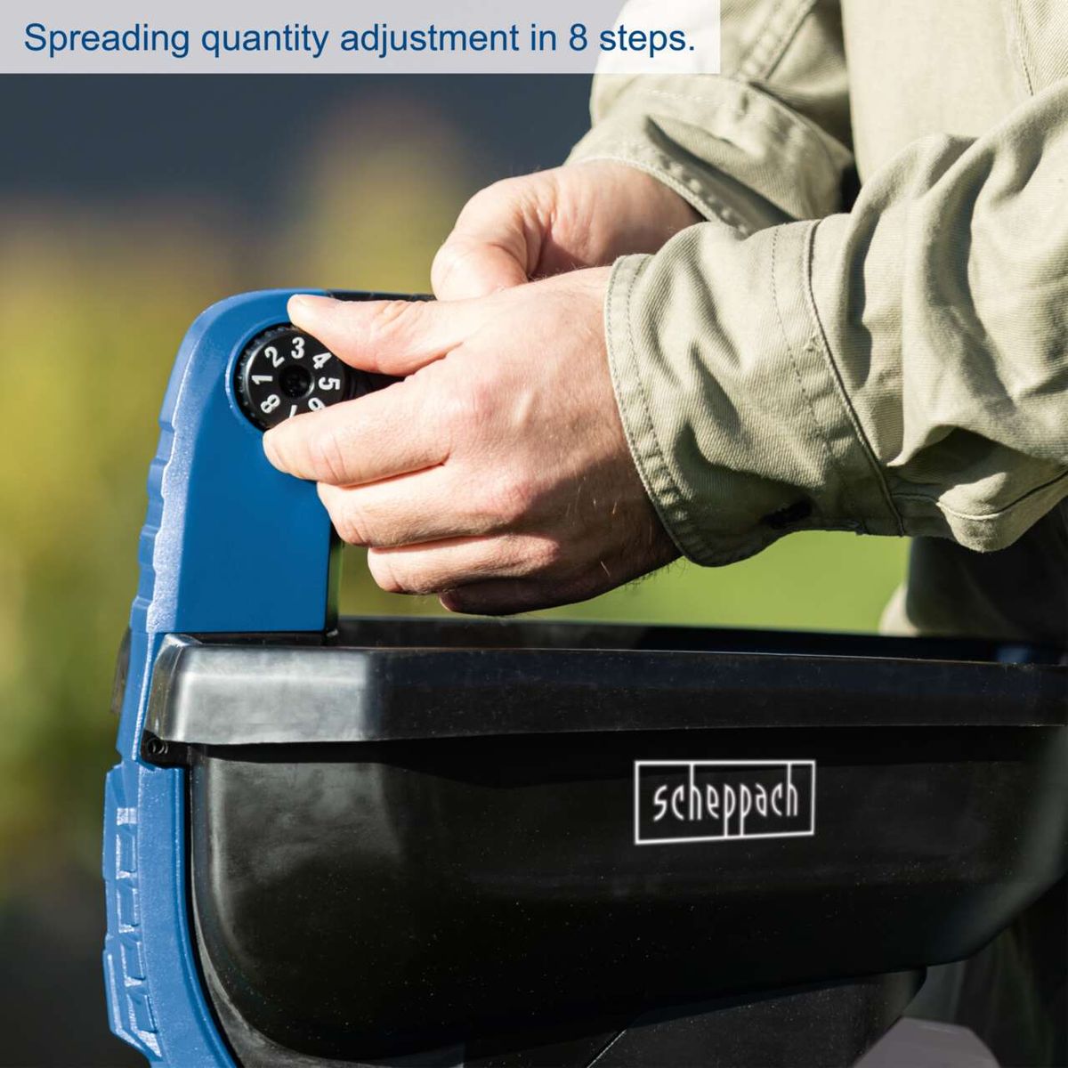 The cordless hand-held spreader C-GSP800-X by Scheppach offers a spreading width of 5 meters and a capacity of 3.5 litres. The area performance is 800 square meters. The spreading quantity can be adjusted in 8 steps.