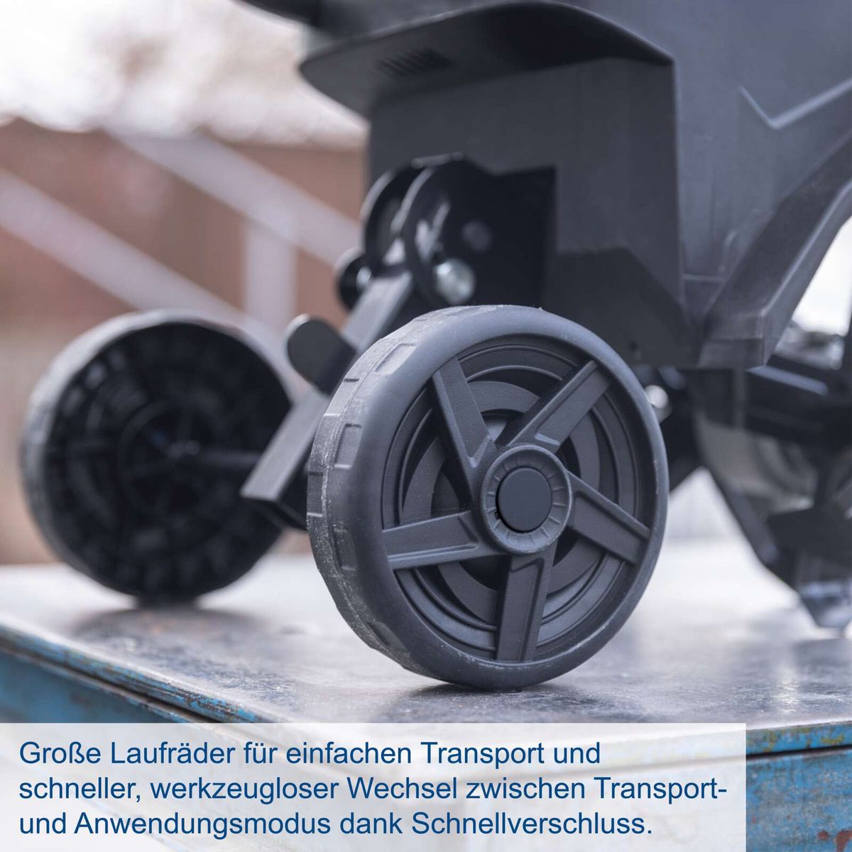 Große Laufräder für effizienten Transport und schnellen Wechsel zwischen Modi durch schnellen Verschluss