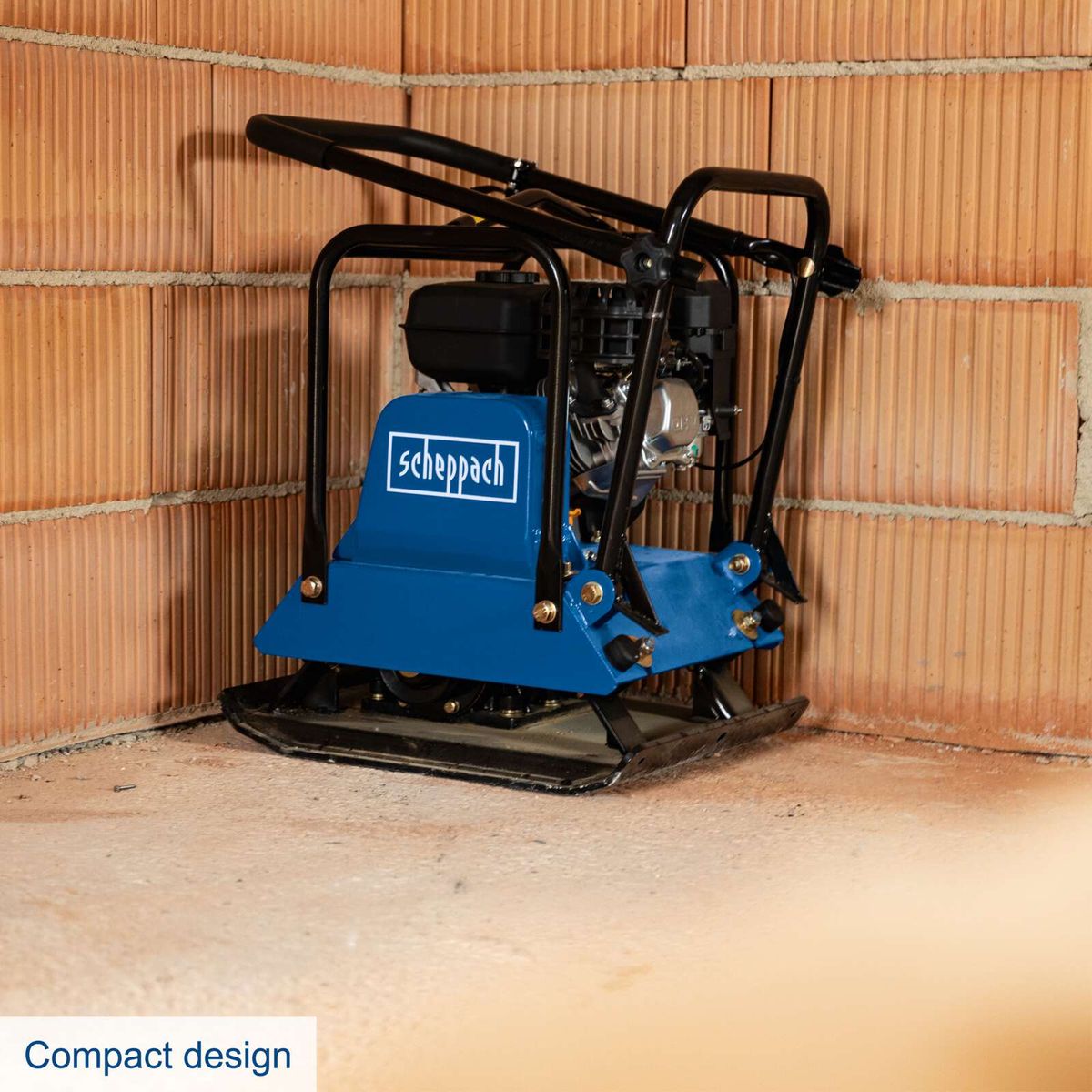 Compact vibrating plate with frame and rubber mat for precise compaction