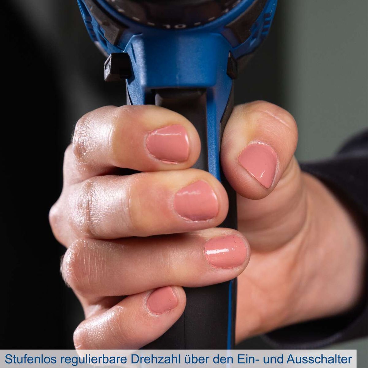 Schnellverstellbare, stufenlose Drehzahlregelung über Ein-/Ausschalter für Akku-Bohrschrauber