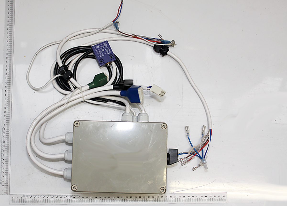 Scheppach-Technikeinheit mit Kabelmanagement für SSK 380V, inkl. Steckverbindern und Anschlussklemmen